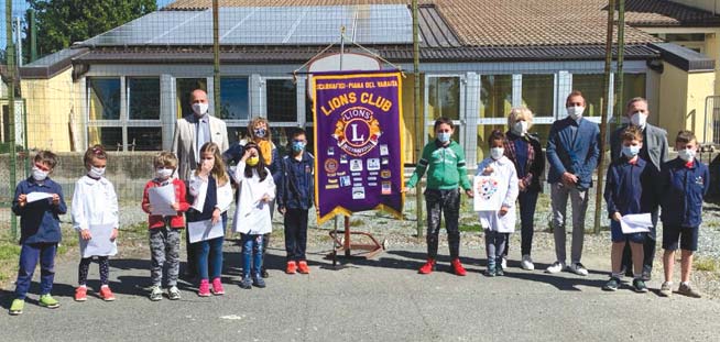 Defibrillatore alla scuola elementare