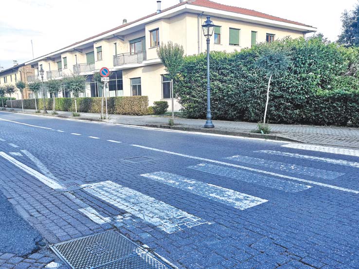 Si ridipingono le strade del centro