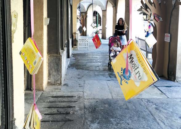 Passeggiando tra i libri volanti