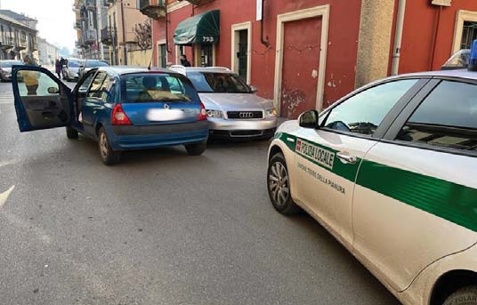 Folle inseguimento in centro