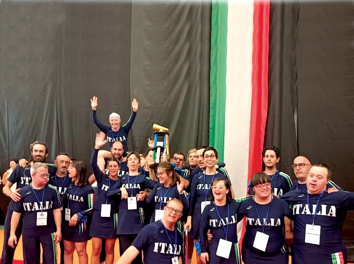 Le Nuvole ora vanno ad Atene