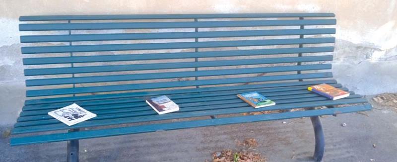 Libri sulle panchine, a disposizione di chi ama la lettura