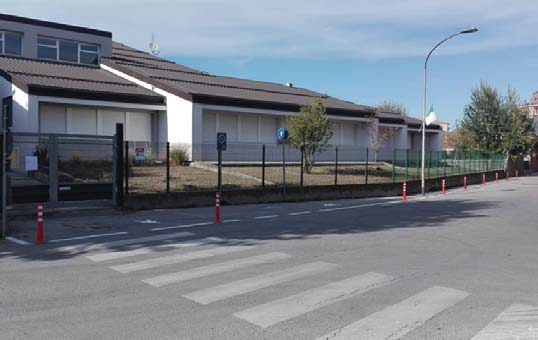 Un percorso pedonale in via San Pietro