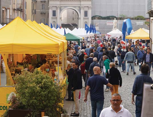 La fiera che mette in piazza i mestieri