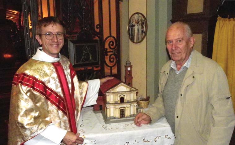 Un modellino per ogni chiesa