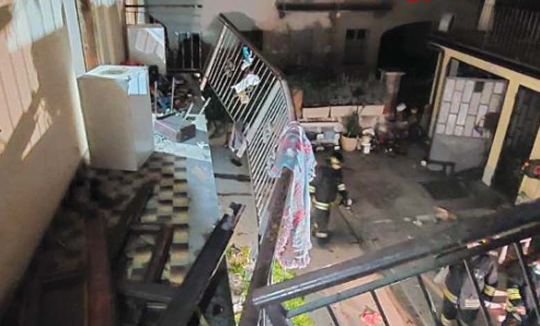 Esplode una bombola di gas
