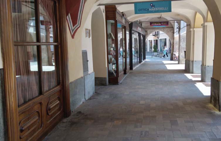 Commercio, qualcuno resiste