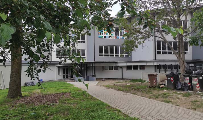 Non si inaugura la scuola