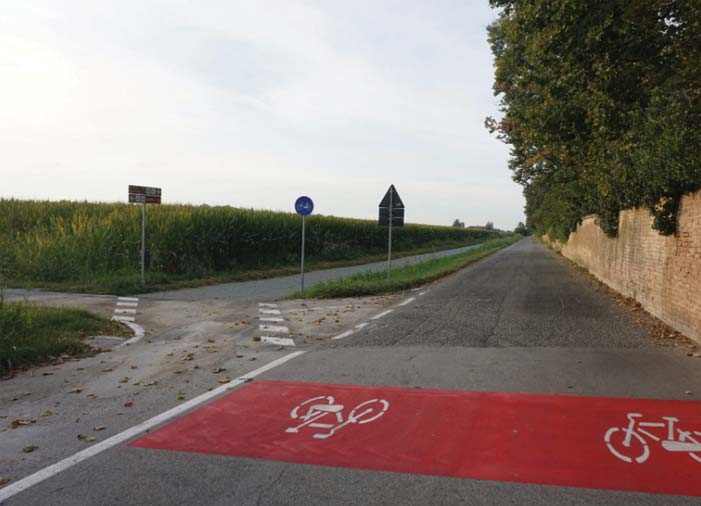 Pista ciclabile tra critiche e consensi