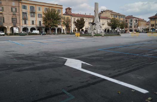 Ritornano le auto in piazza del Popolo