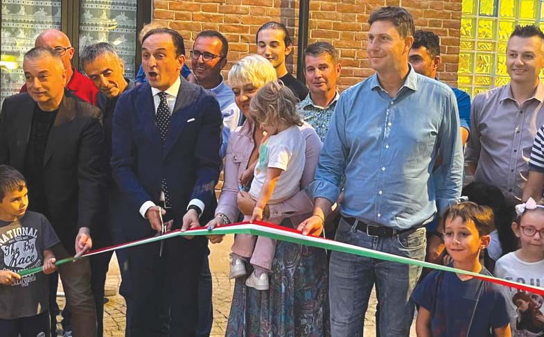 Inaugurato il nuovo cortile della materna