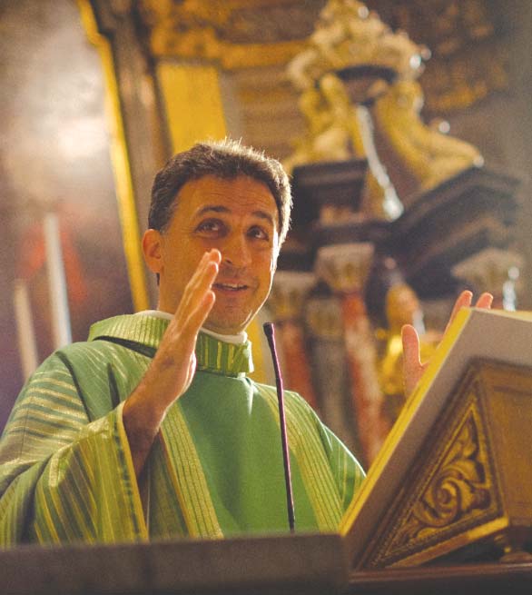 Il saluto a don Gianluigi