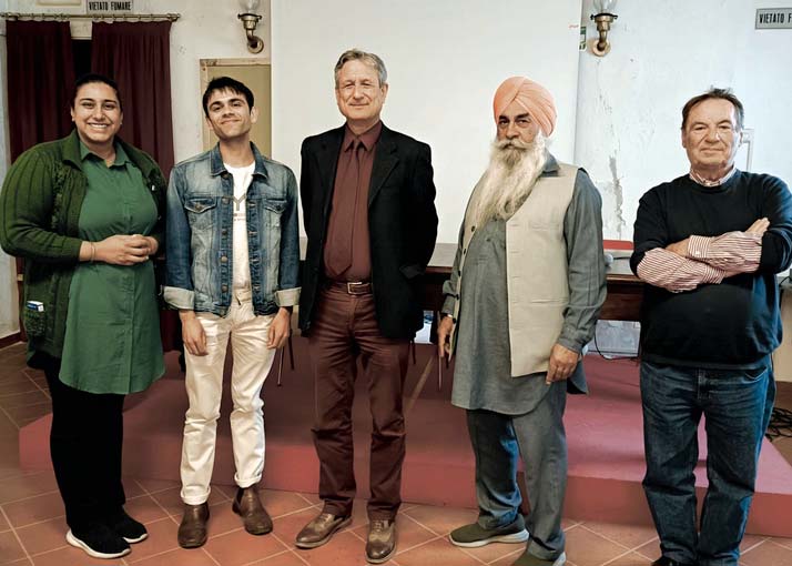 Arrivano i colori della sfilata indiana
