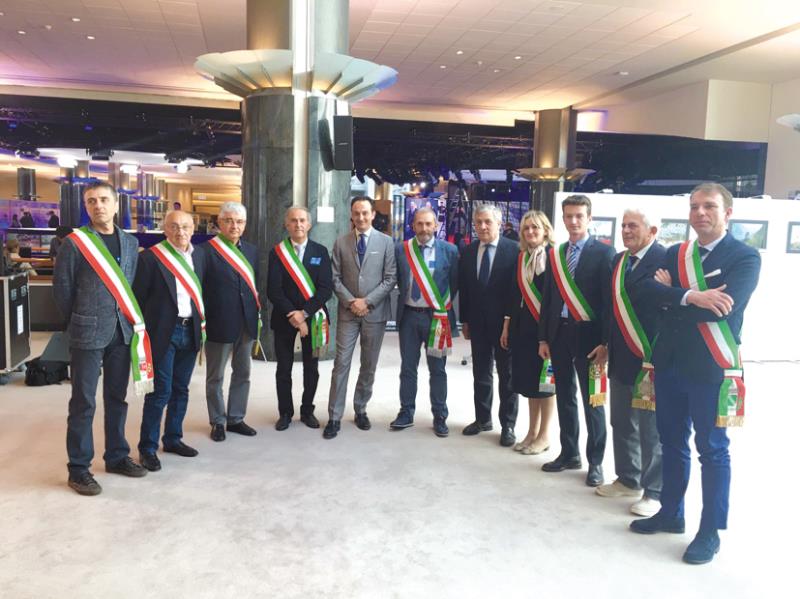 Fondersi non  la strada da percorrere