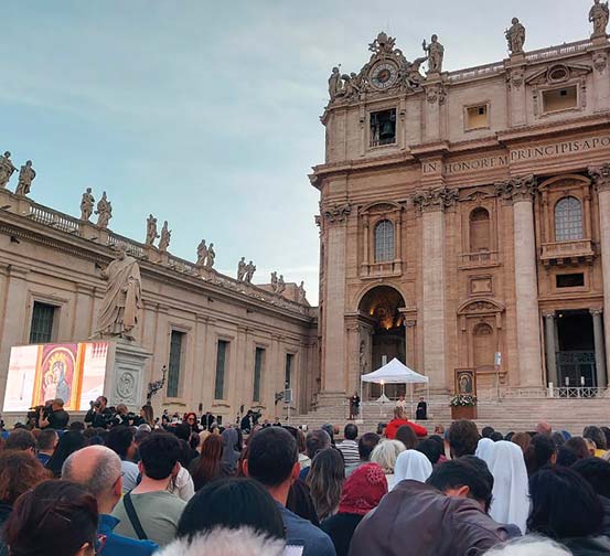 Il mondo orfano di Francesco - Il Papa amato anche da chi non crede