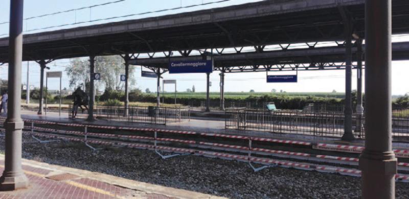 Treni stracolmi, studenti a piedi