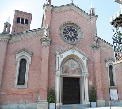 Sospesa la messa delle otto