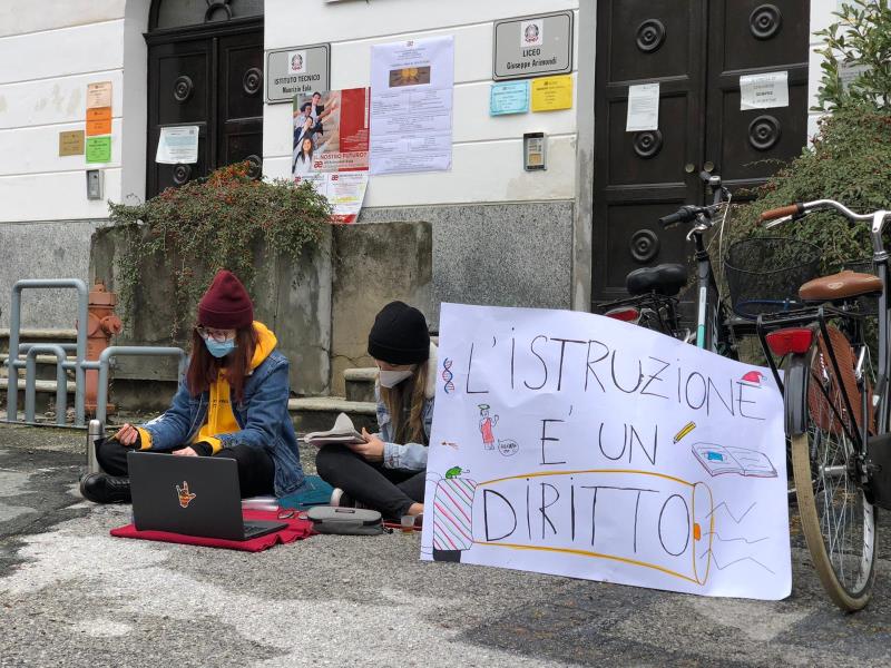 Lezioni all'aperto contro la Dad